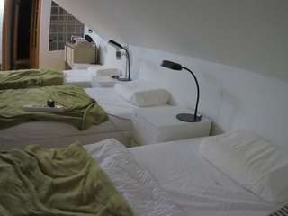 voyeurcam-julmodels-bed-3