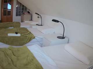 voyeurcam-julmodels-bed-3 Thumb Image