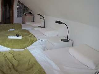 voyeurcam-julmodels-bed-3