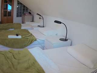voyeurcam-julmodels-bed-3's Info Image