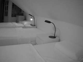 voyeurcam-julmod... Live Webcam on CamSoda