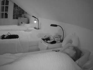 voyeurcam-julmod... Live Webcam on CamSoda