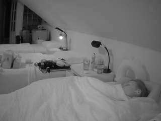voyeurcam-julmod... Live Webcam on CamSoda