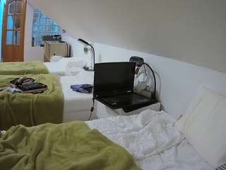 voyeurcam-julmodels-bed-3 Modèle Webcam Profil