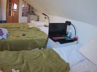 voyeurcam-julmodels-bed-3 Webcam Model Profile
