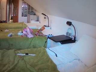 voyeurcam-julmodels-bed-3 - Cam en Direct