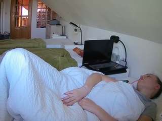voyeurcam-julmodels-bed-3