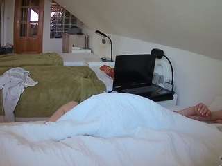 voyeurcam-julmodels-bed-3