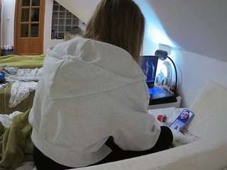 voyeurcam-julmodels-bed-3 - Cam en Direct