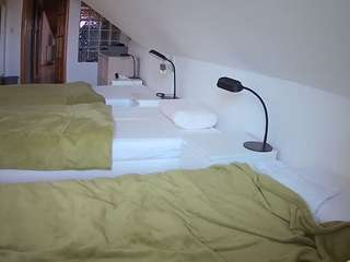 voyeurcam-julmodels-... webcam