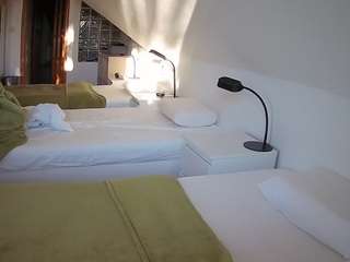 voyeurcam-julmodels-bed-3