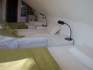 voyeurcam-julmodels-bed-3 camsoda