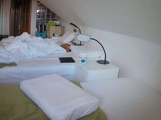 voyeurcam-julmodels-... webcam