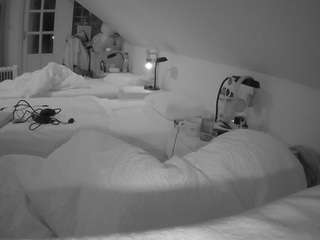 voyeurcam-julmod... Live Webcam on CamSoda