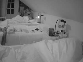 voyeurcam-julmod... Live Webcam on CamSoda