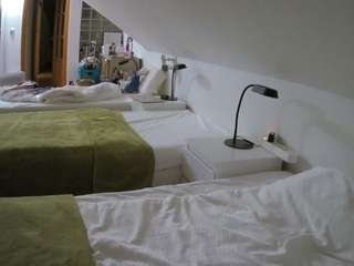 voyeurcam-julmodels-bed-3