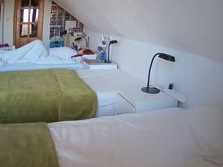 voyeurcam-julmodels-bed-3 webcam model