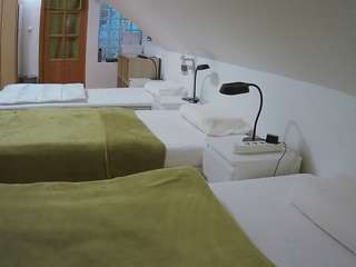 voyeurcam-julmodels-bed-3