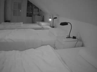 voyeurcam-julmodels-... webcam