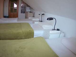 voyeurcam-julmodels-bed-3