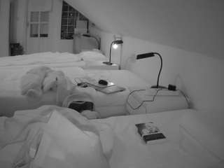 voyeurcam-julmod... Live Webcam on CamSoda