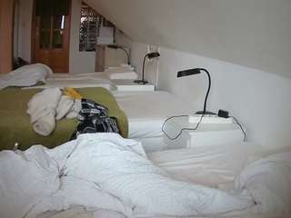 voyeurcam-julmodels-bed-3's CamSoda show and profile