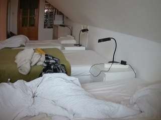 voyeurcam-julmodels-bed-3's CamSoda show and profile