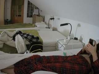 voyeurcam-julmodels-bed-3