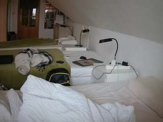 voyeurcam-julmodels-bed-3