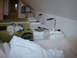 voyeurcam-julmodels-bed-3