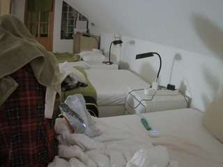 voyeurcam-julmodels-bed-3