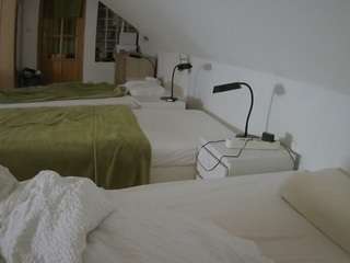 voyeurcam-julmodels-bed-3