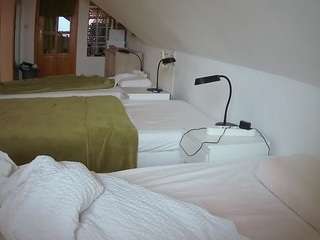 voyeurcam-julmodels-bed-3