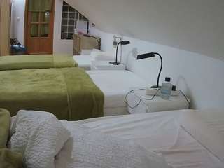 voyeurcam-julmodels-bed-3 Beautiful live webcam