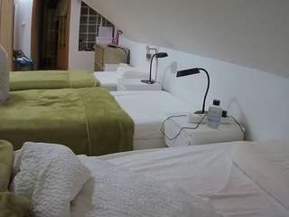 voyeurcam-julmodels-bed-3 Brown hair live webcam