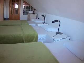 voyeurcam-julmodels-bed-3