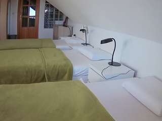 voyeurcam-julmodels-bed-3