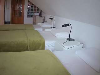 voyeurcam-julmodels-bed-3