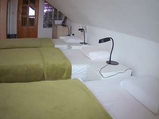 voyeurcam-julmodels-bed-3 webcam model