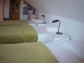 voyeurcam-julmodels-bed-3