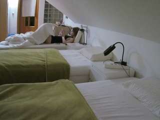 voyeurcam-julmodels-bed-3