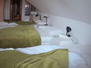 voyeurcam-julmodels-bed-3