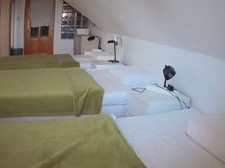 voyeurcam-julmodels-bed-3