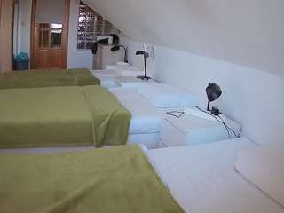 voyeurcam-julmodels-bed-3