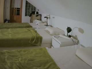 voyeurcam-julmodels-bed-3