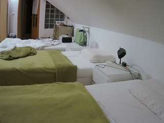 voyeurcam-julmodels-bed-3