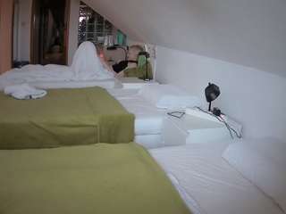 voyeurcam-julmodels-bed-3 Ass live webcam