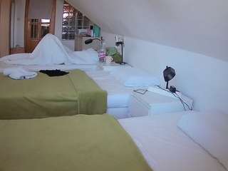 voyeurcam-julmodels-bed-3 live cam profile