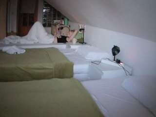 voyeurcam-julmodels-bed-3