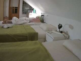 voyeurcam-julmodels-bed-3 live cam profile